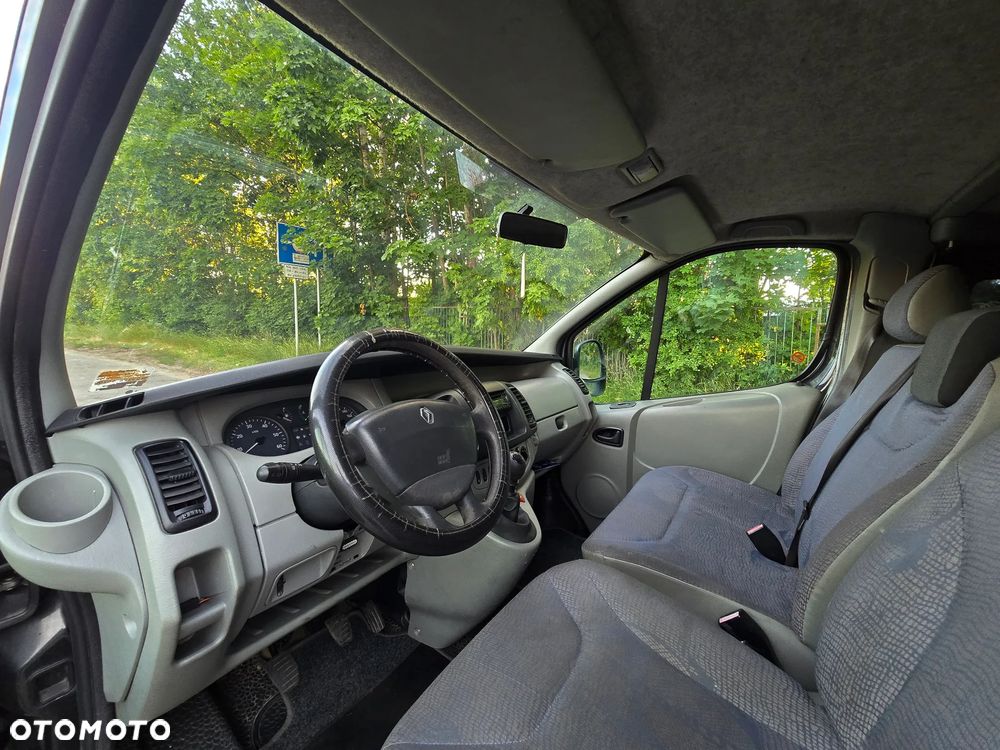 Renault Trafic Passenger Expression - 9