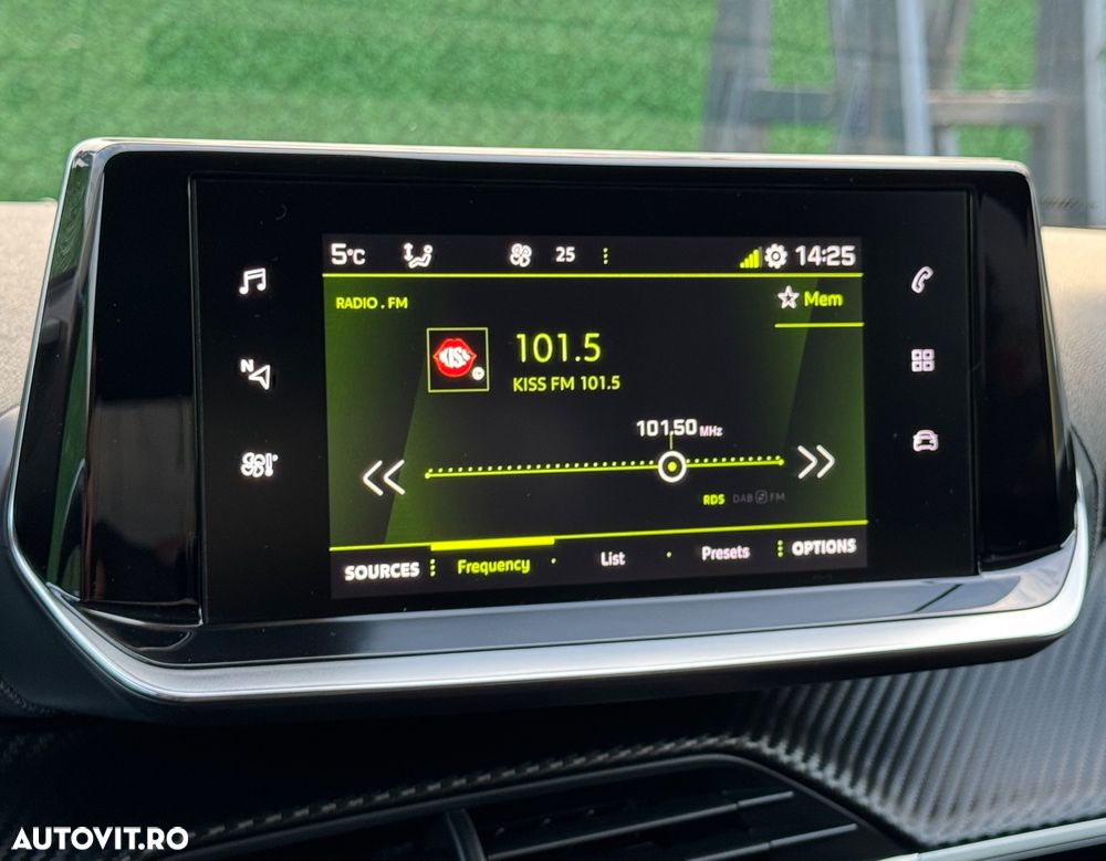 Peugeot 2008 PureTech 100 Allure - 29