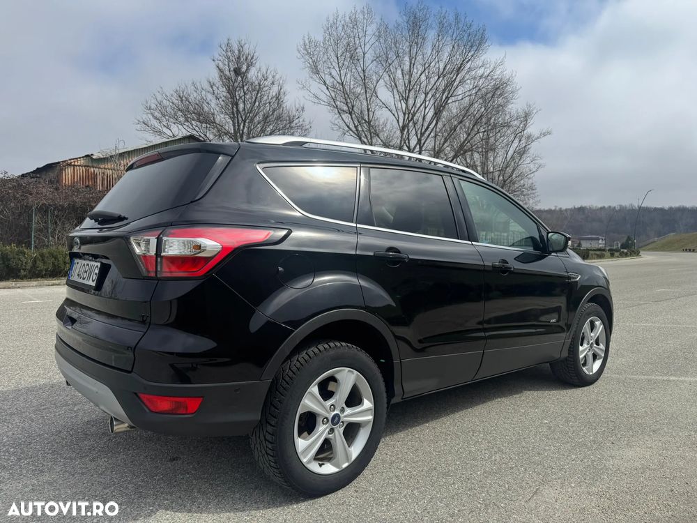 Ford Kuga 2.0 TDCi 4WD Powershift ST-Line - 7