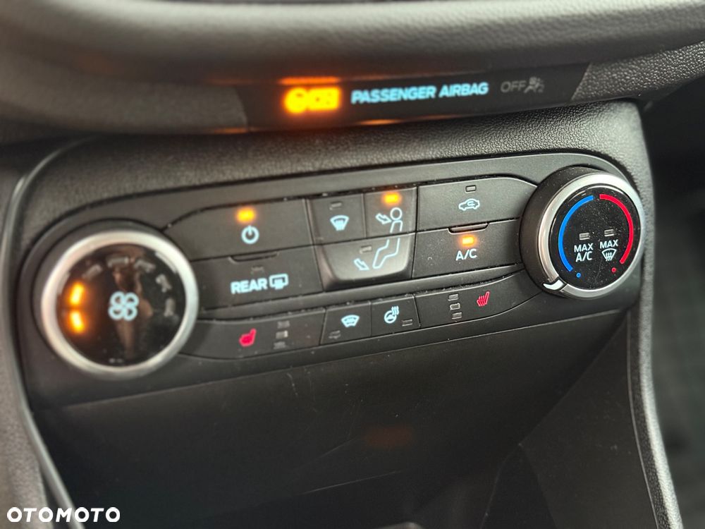 Ford Fiesta 1.0 EcoBoost Titanium - 22