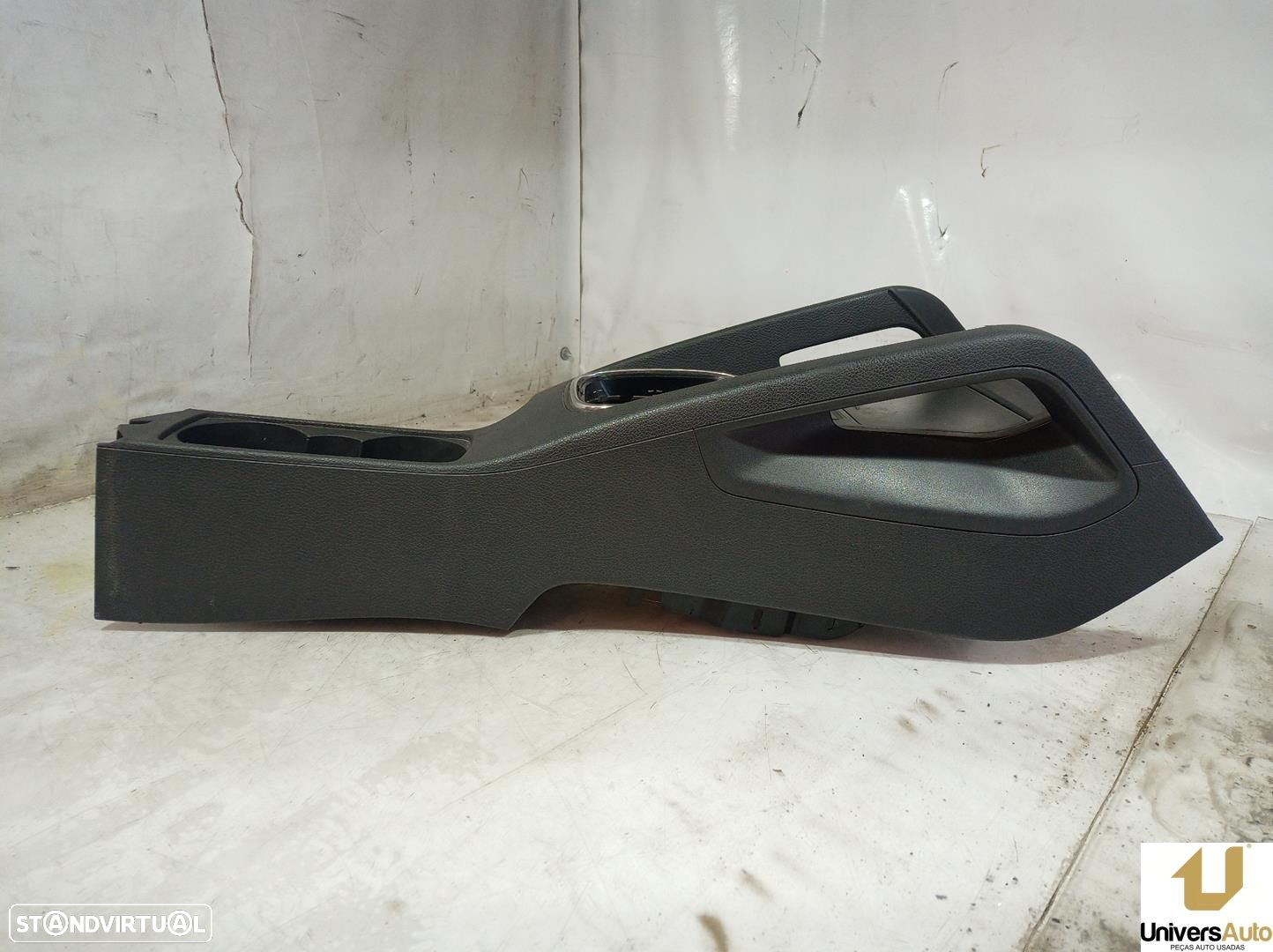 CONSOLA CENTRAL TRAS. VOLKSWAGEN GOLF V 2006 -1K0863243A - 2
