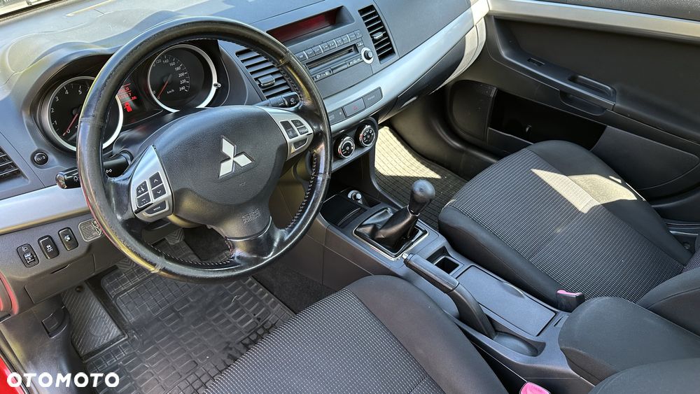 Mitsubishi Lancer 1.8 Invite - 10