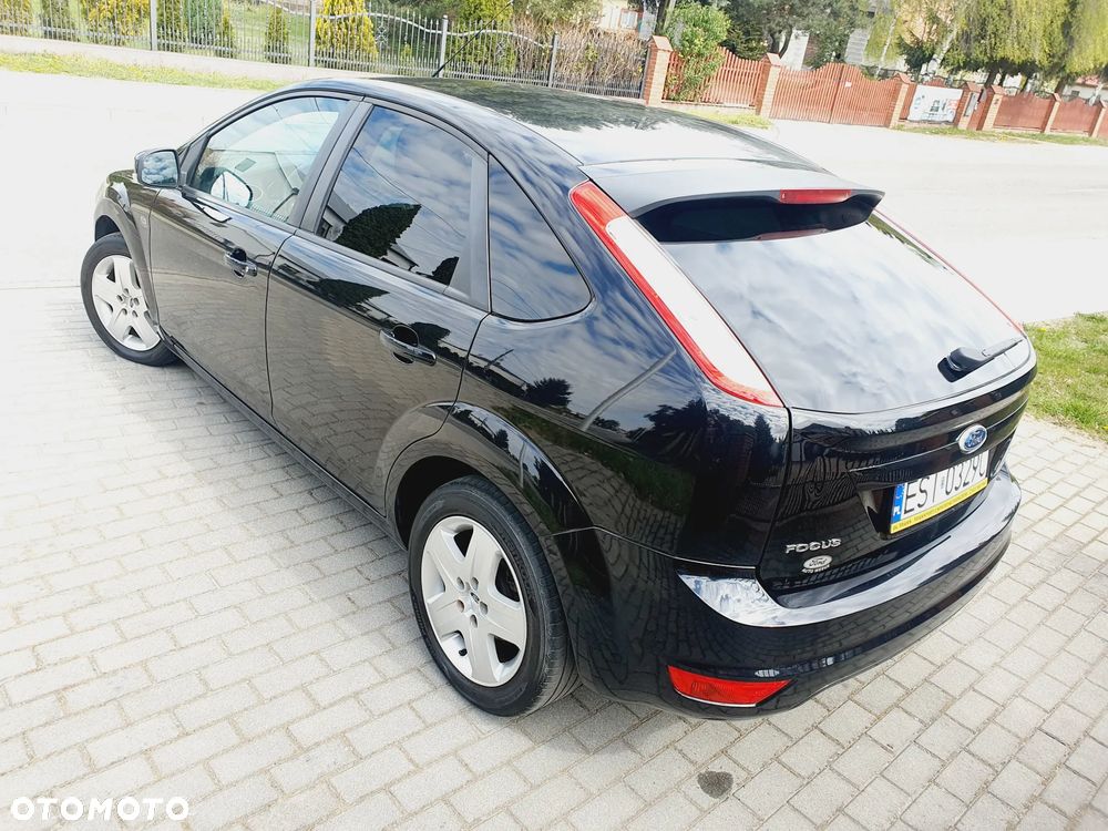 Ford Focus 1.8 Style - 19