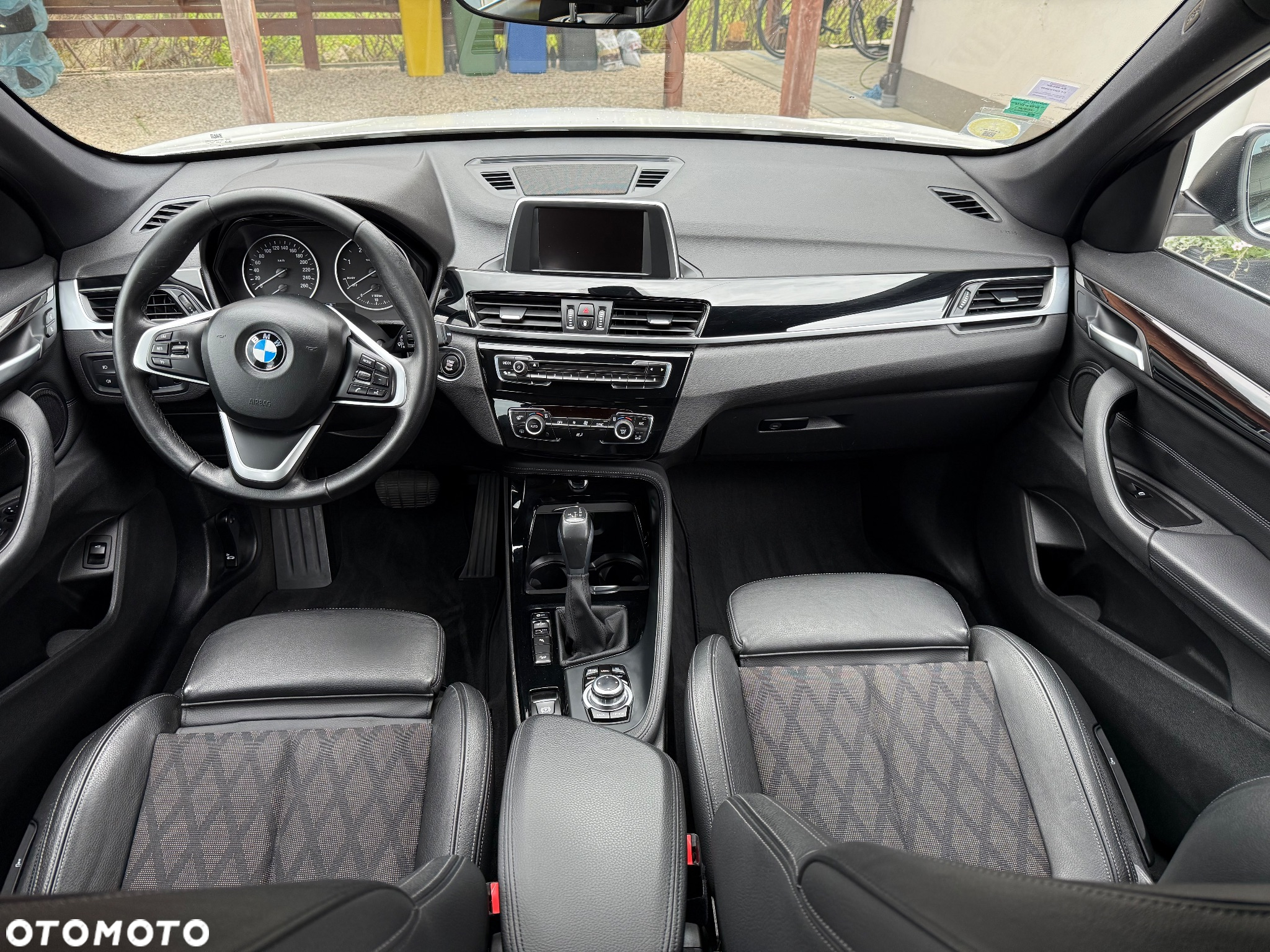 BMW X1 - 10