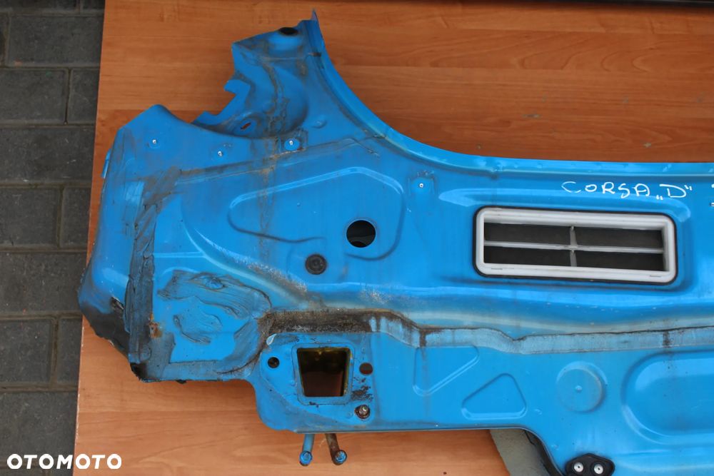 PAS TYLNY TYŁ OPEL CORSA D Y628 3 DRZWI - 4