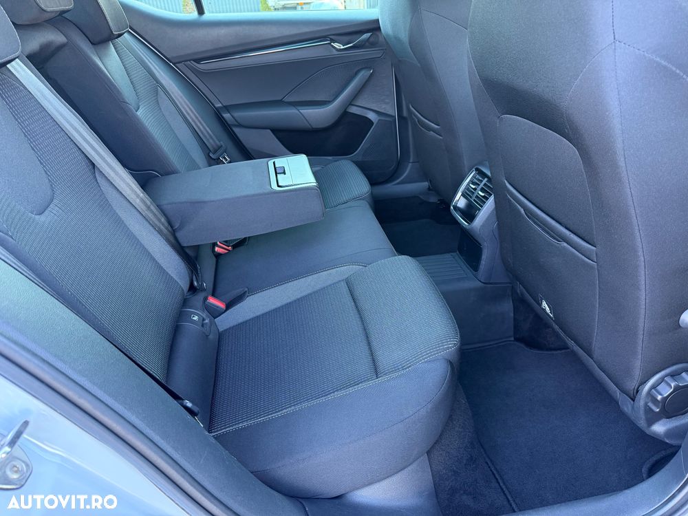 Skoda Octavia 1.5 TSI DSG MHEV Ambition - 18