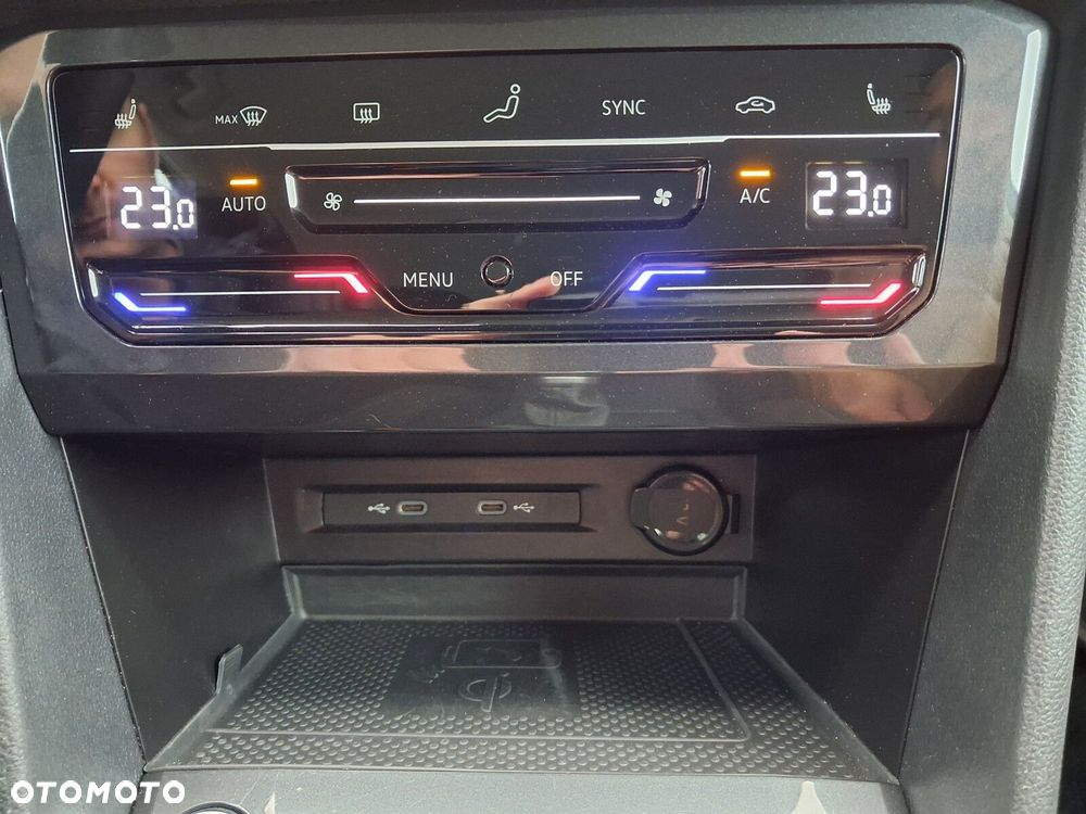 Volkswagen Tiguan 1.5 TSI EVO Elegance DSG - 30