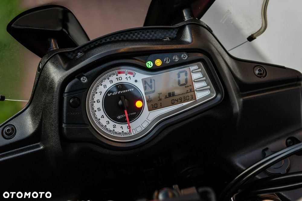 Suzuki DL - 8