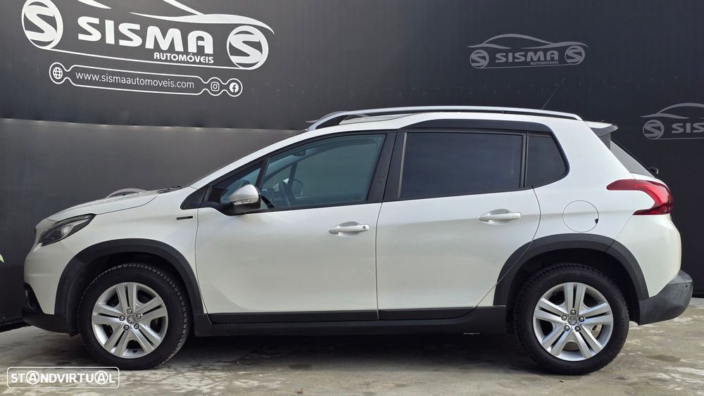 Peugeot 2008 1.2 PureTech Signature EAT6 - 4