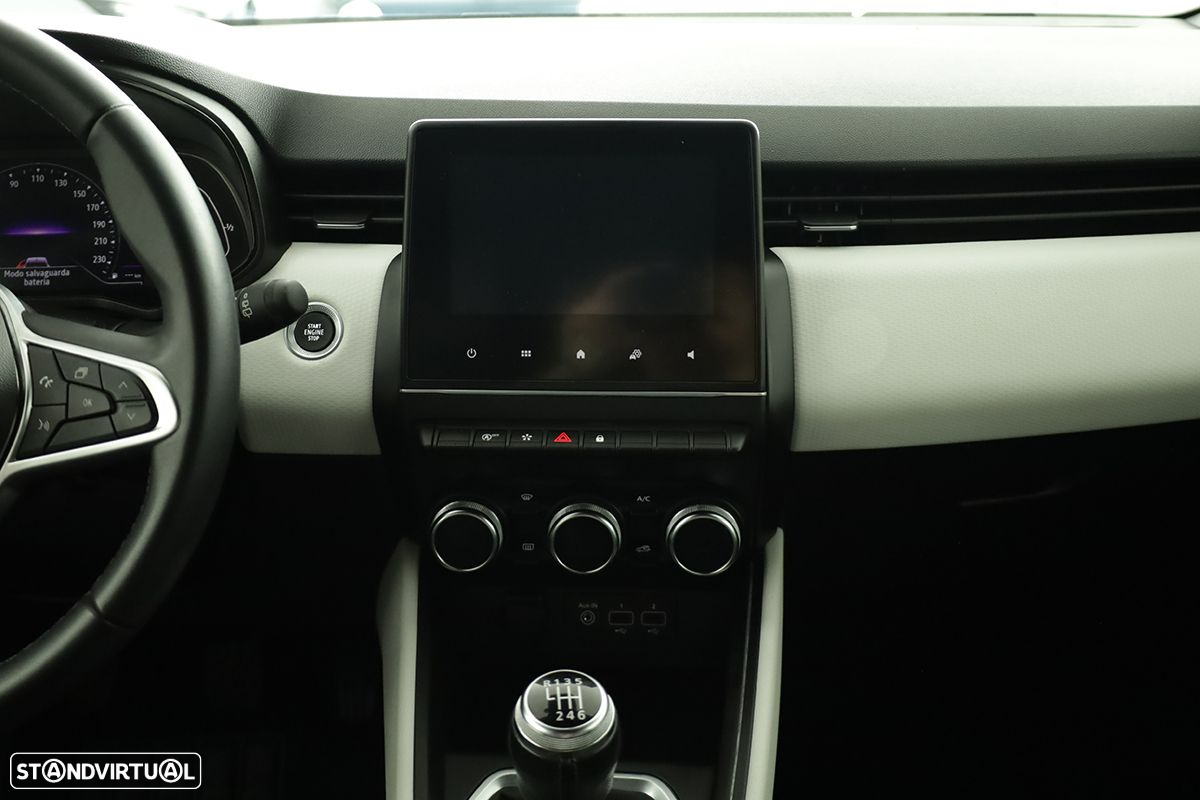 Renault Clio 1.0 TCe Techno - 9