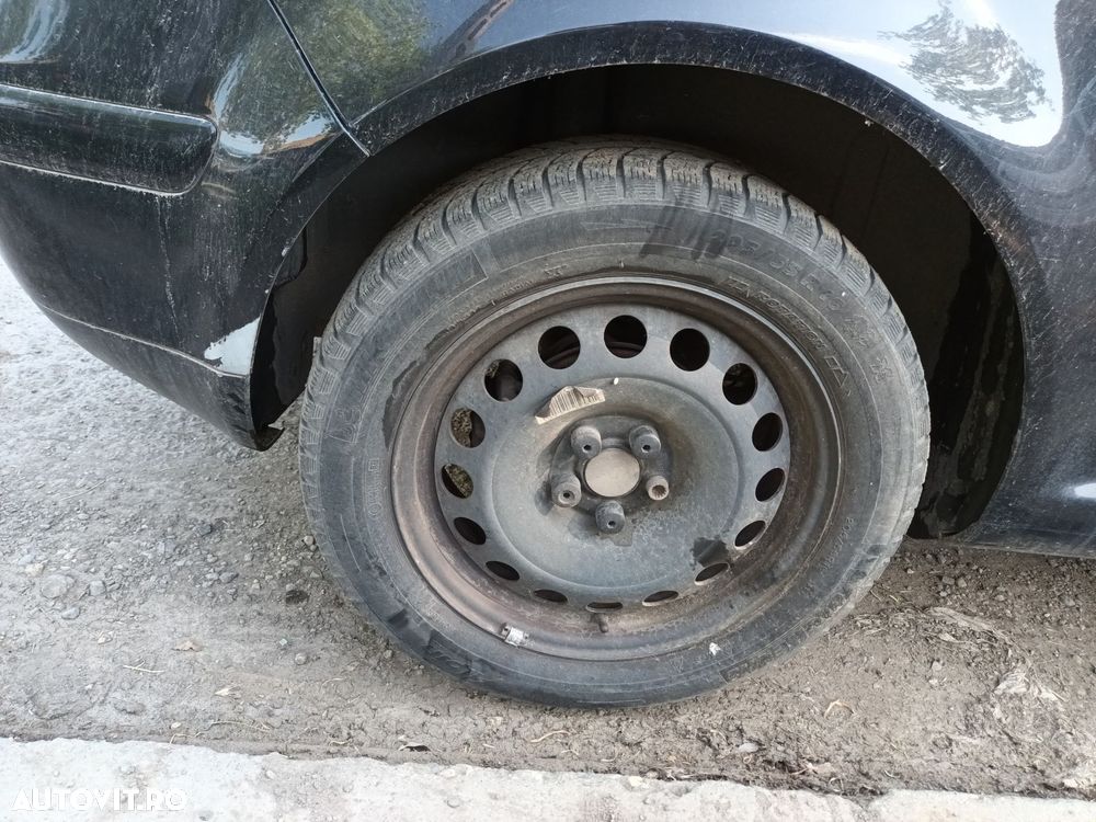 Dezmembrari  VW GOLF 4  1997  > 2006 1.4 16V Benzina - 3