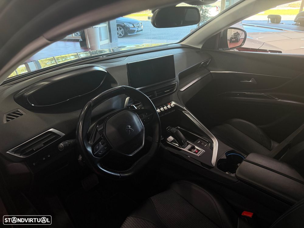 Peugeot 5008 BlueHDI 130 EAT8 Allure Pack - 31