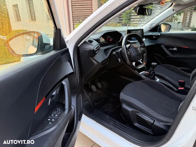 Peugeot 2008 1.5 BlueHDI BVM6 STT Allure - 9