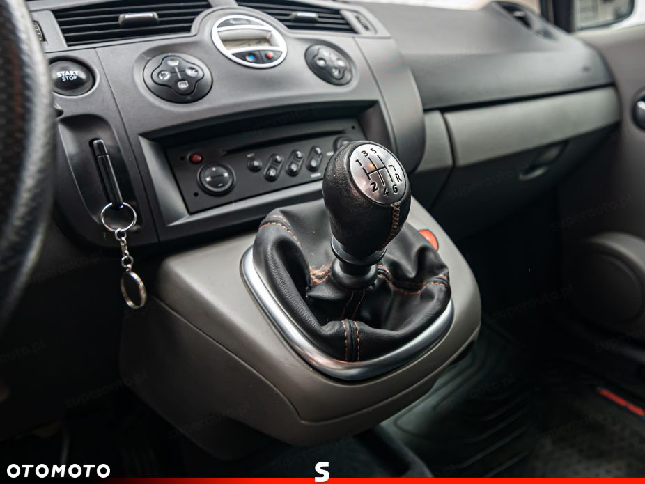 Renault Scenic - 17