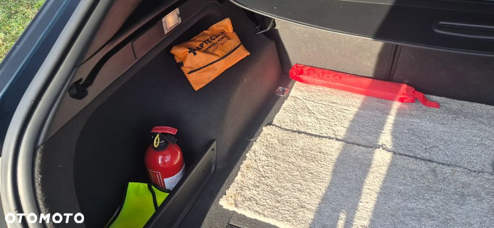 Hyundai i40 Kombi 1.6 Trend - 17