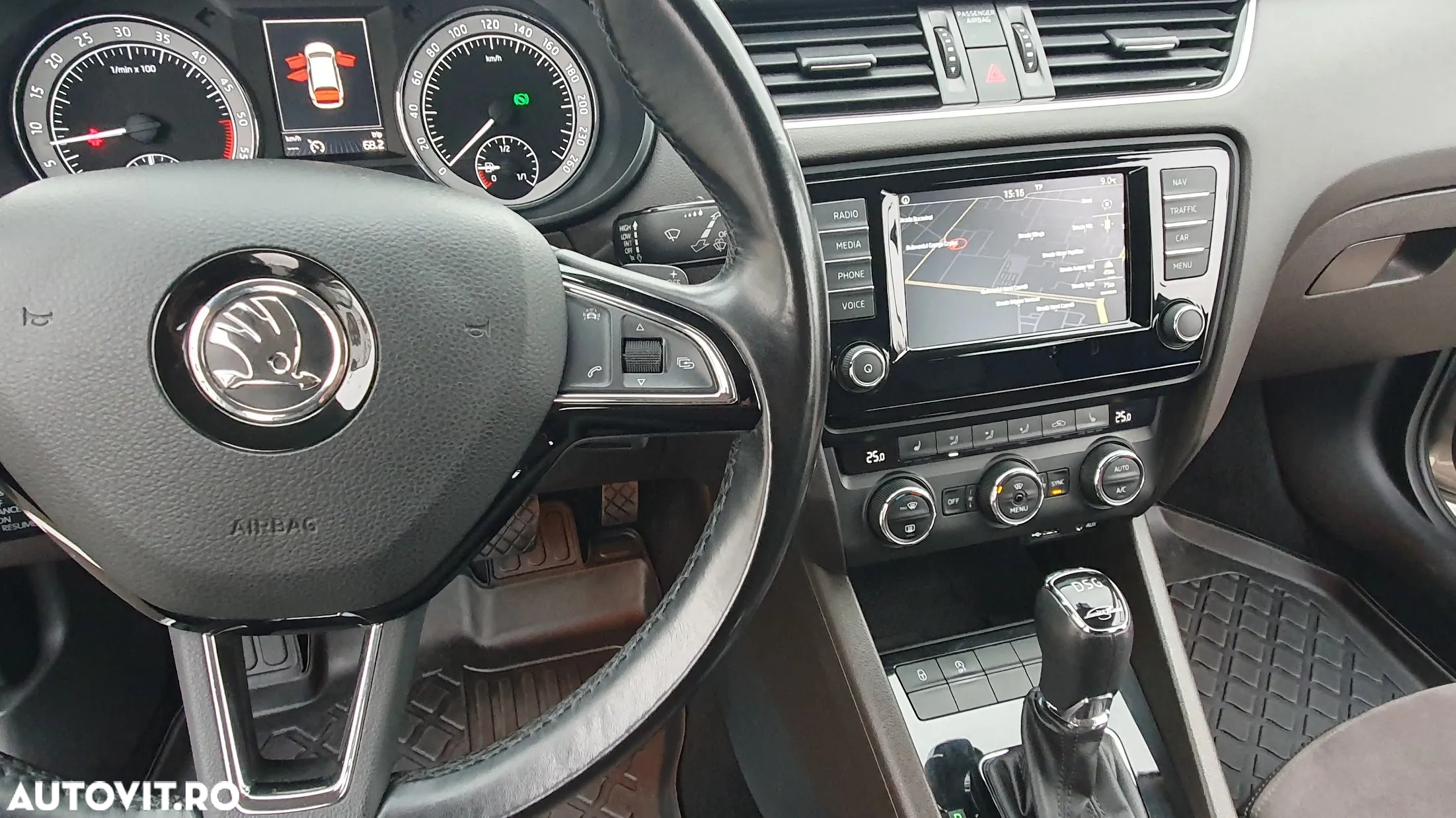 Skoda Octavia 2.0 TDI DSG 4X4 Laurin & Klement - 9