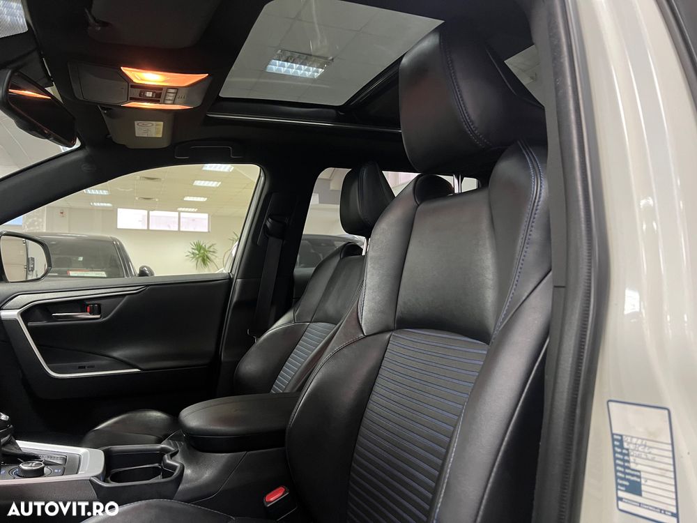 Toyota RAV4 2.5 4x4 Hybrid Style Selection - 23