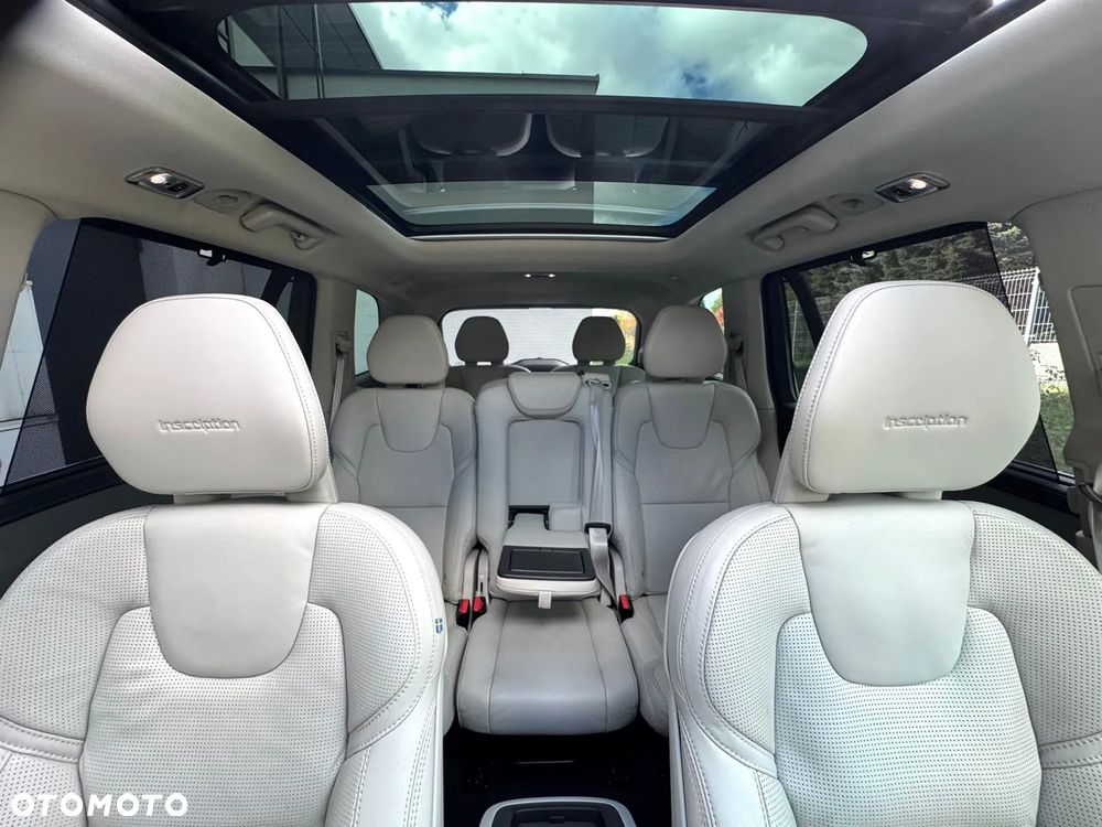 Volvo XC 90 - 24