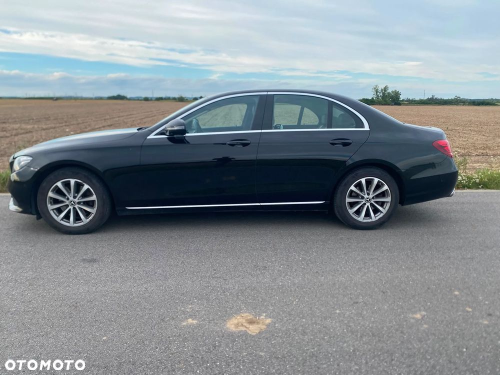 Mercedes-Benz Klasa E 220 d 4-Matic 9G-TRONIC - 10