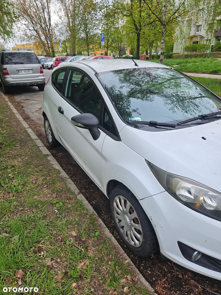 Ford Fiesta Van - 2