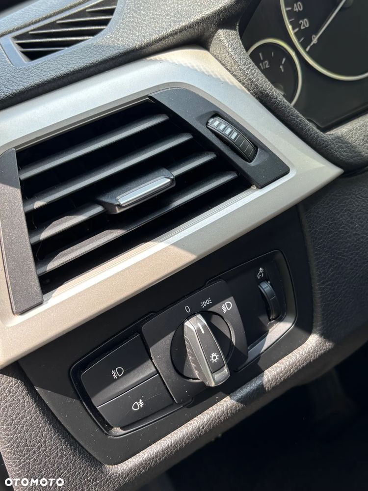 BMW Seria 3 - 23