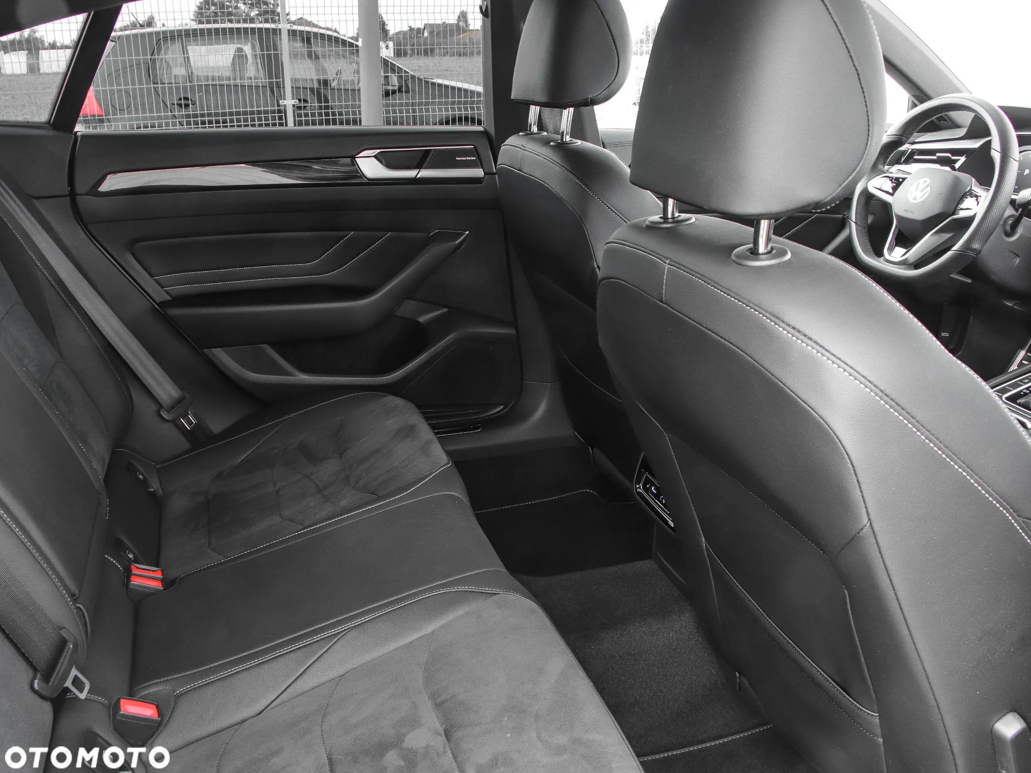 Volkswagen Arteon 2.0 TDI R-Line DSG - 13