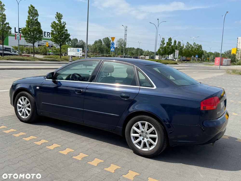 Audi A4 Limousine 2.0T FSI - 4