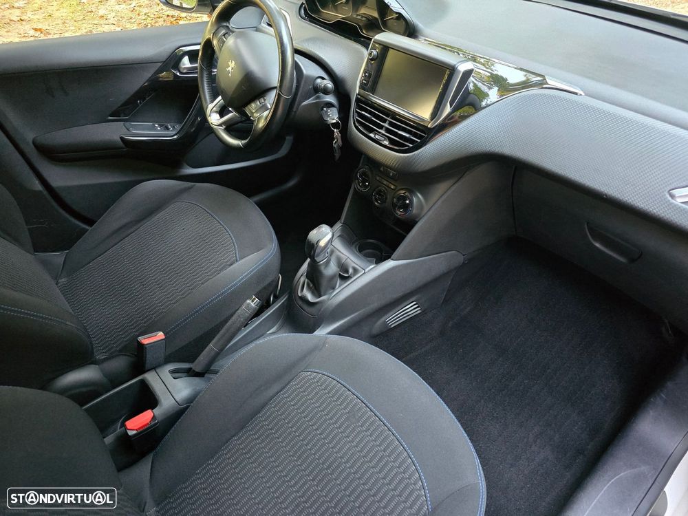 Peugeot 208 1.2 PureTech Active - 27