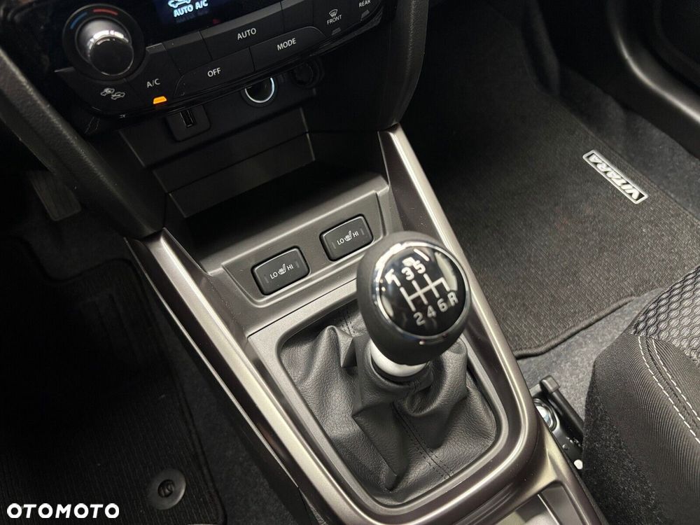 Suzuki Vitara - 11