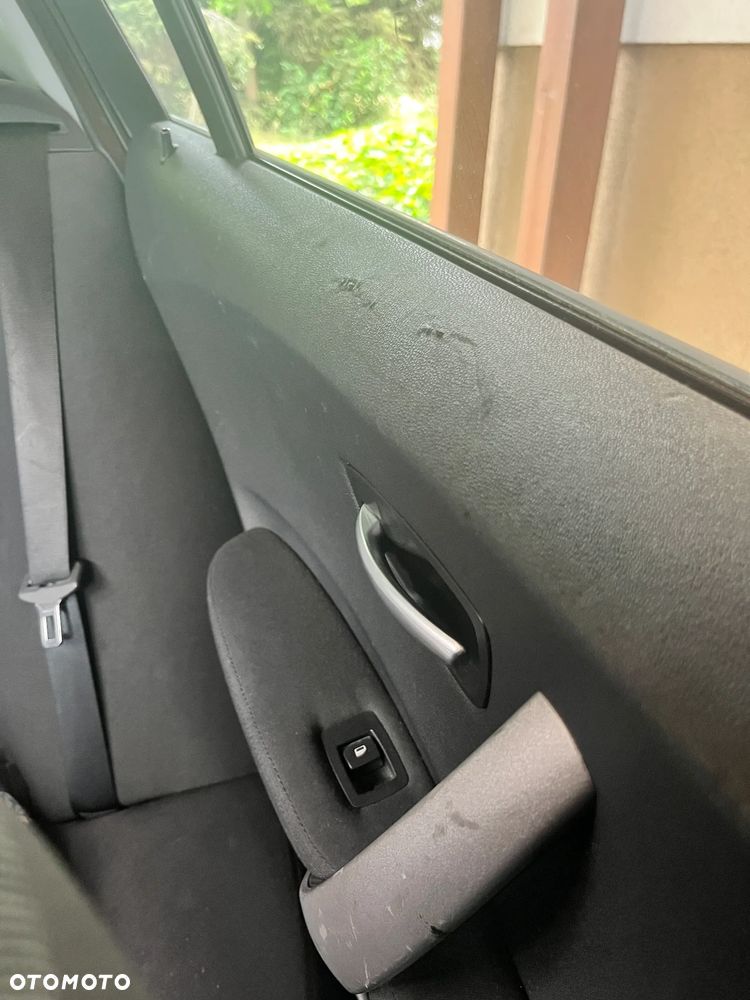 BMW Seria 1 118d - 7