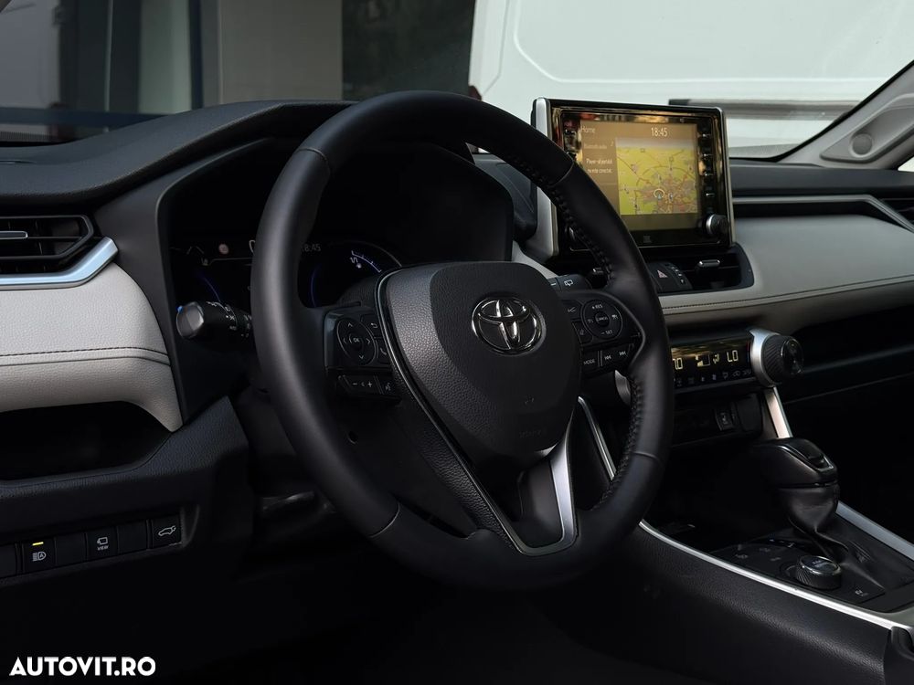 TOYOTA RAV4 2020 — imagine 17