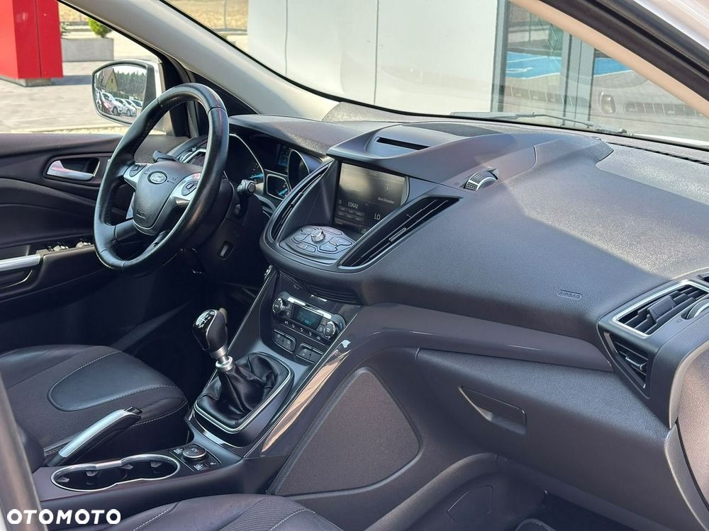 Ford Kuga 1.5 EcoBoost 2x4 Cool & Connect - 17
