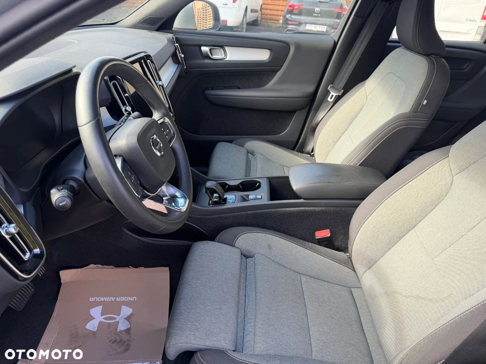 Volvo XC 40 - 6