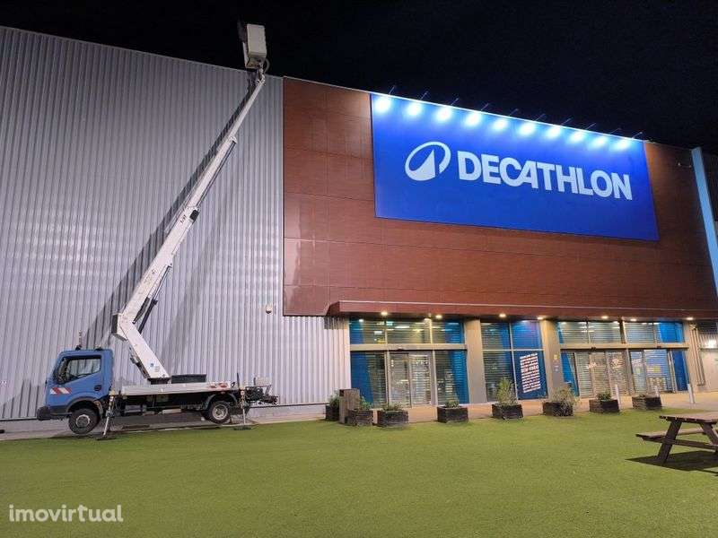 Aluga se Barquinha/plataforma elevatória - Grande imagem: 2/3