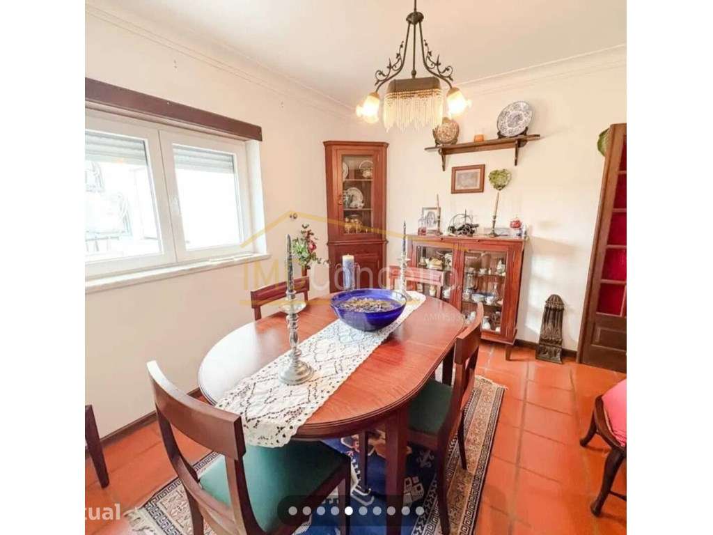 Apartamento T4 duplex com garagem e elevador em Alcanena - Grande imagem: 3/11
