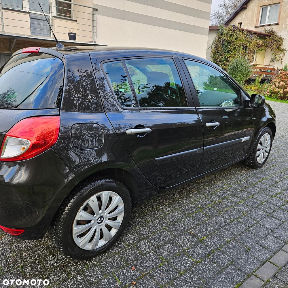 Renault Clio - 5