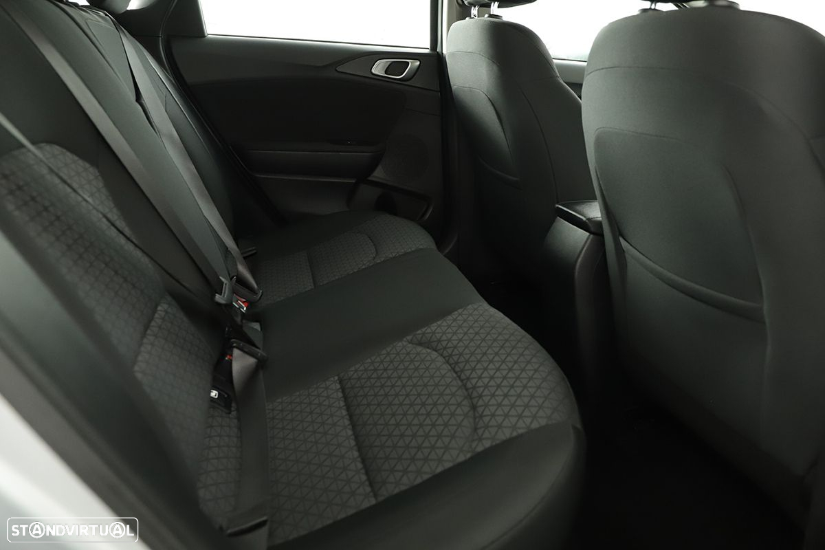 Kia Ceed 1.0 T-GDI Drive - 18