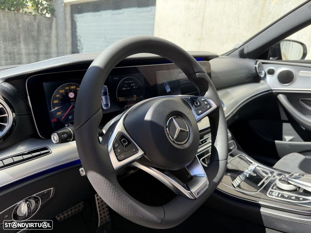 Mercedes-Benz E 220 d AMG Line - 12