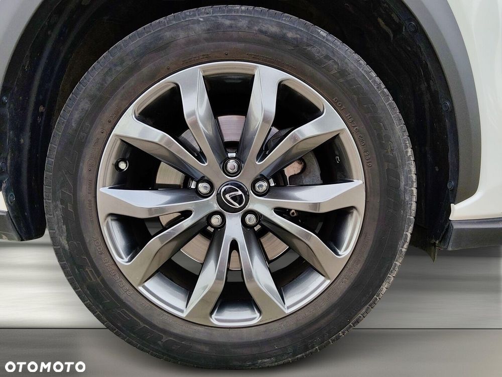 Lexus NX 300 GPF F Sport AWD - 35