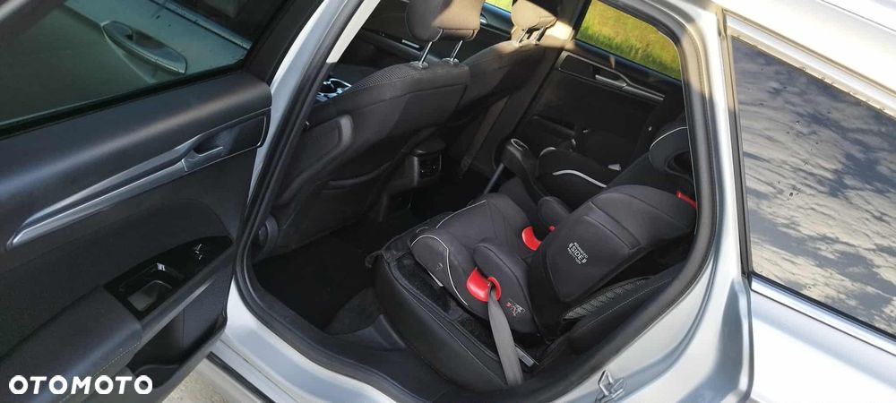 Ford Mondeo 2.0 TDCi Titanium - 9