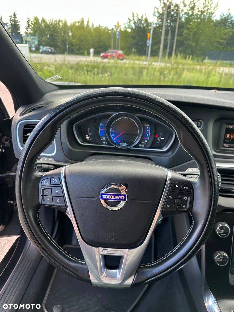 Volvo V40 T3 R Design - 14