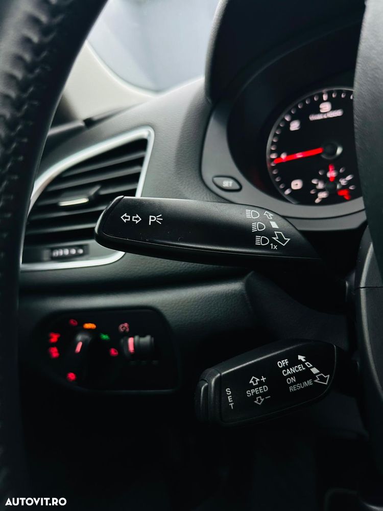 Audi Q3 2.0 TDI Design - 27