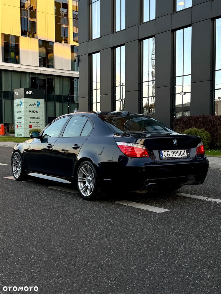 BMW Seria 5 545i - 3