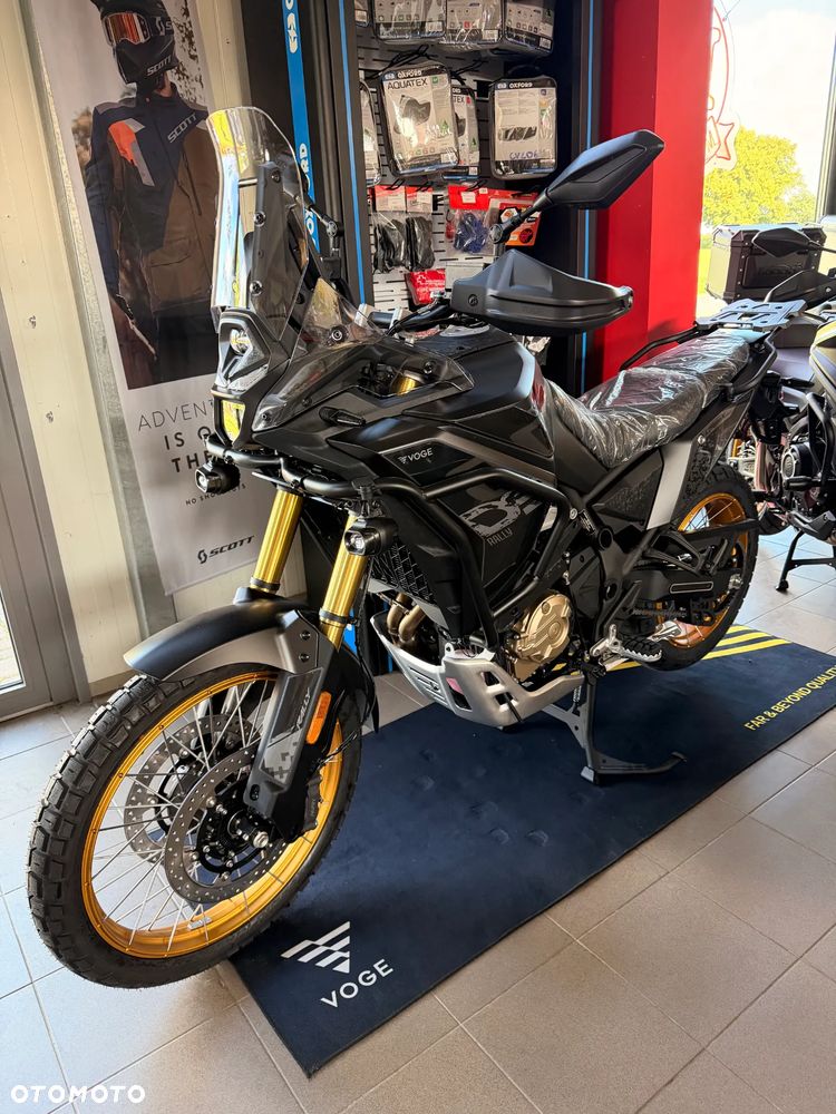 VOGE 800 Rally - 2