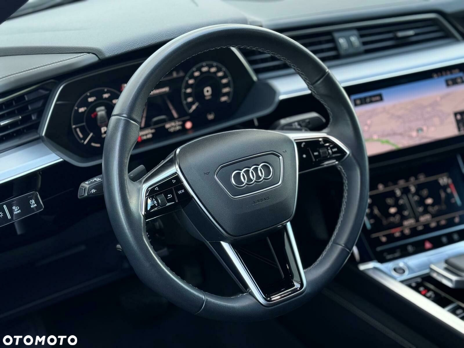 Audi e-tron - 10