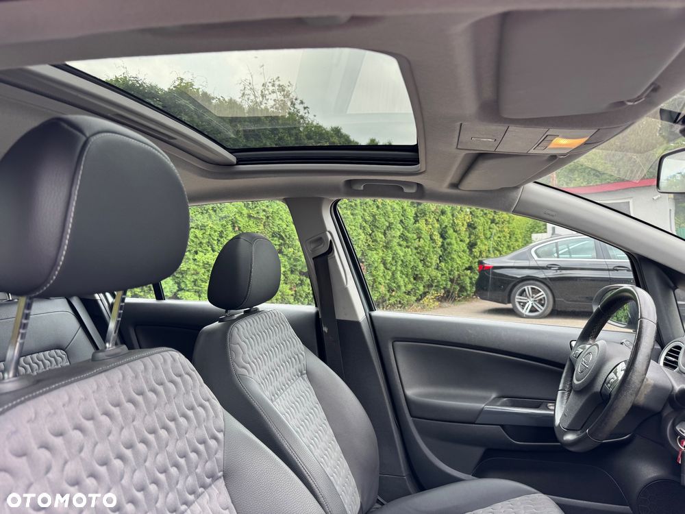Opel Corsa 1.4 16V EcoFLEX Start-Stop 150 Jahre - 14