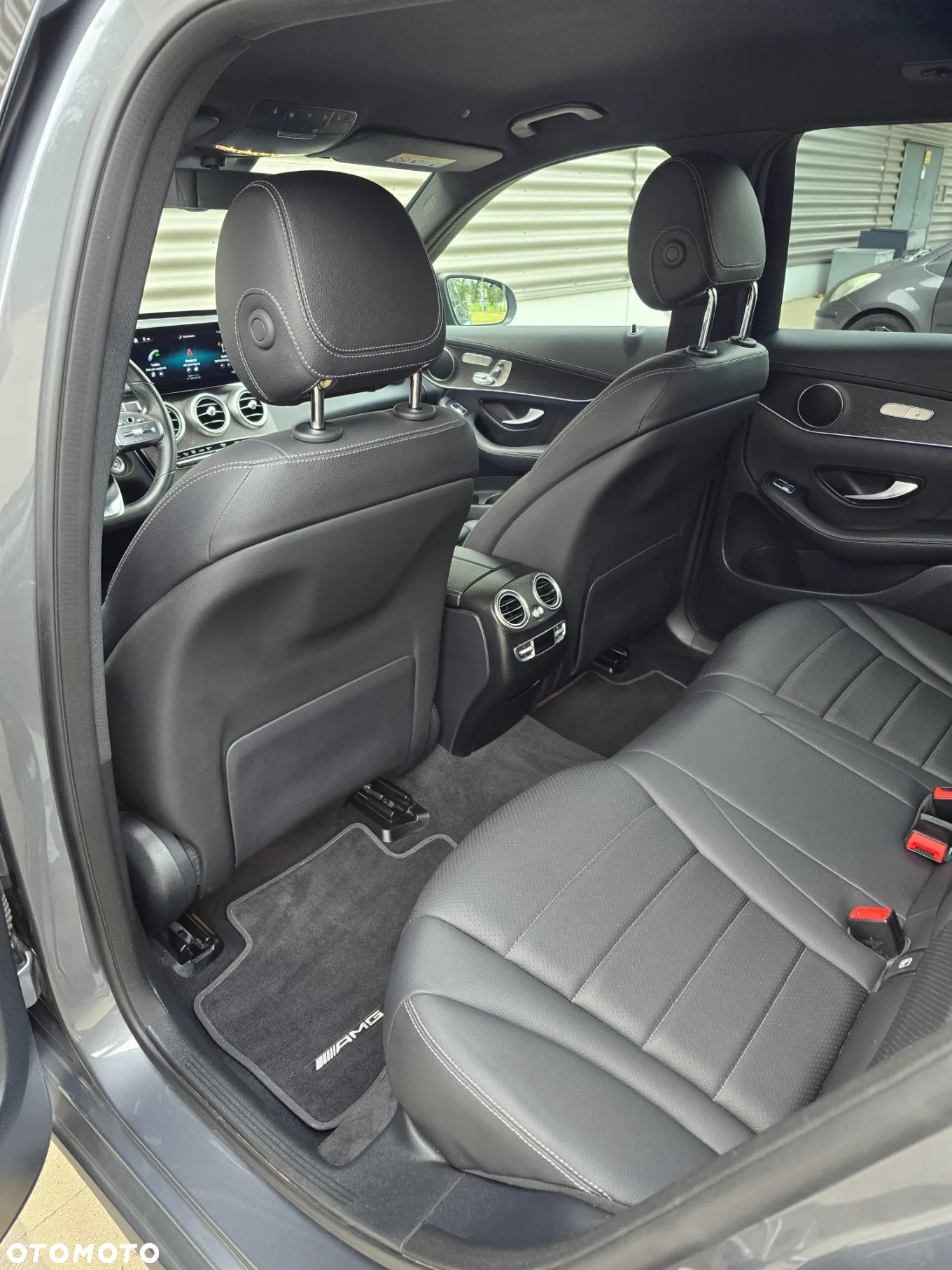 Mercedes-Benz GLC 300 d 4Matic 9G-TRONIC AMG Line - 14