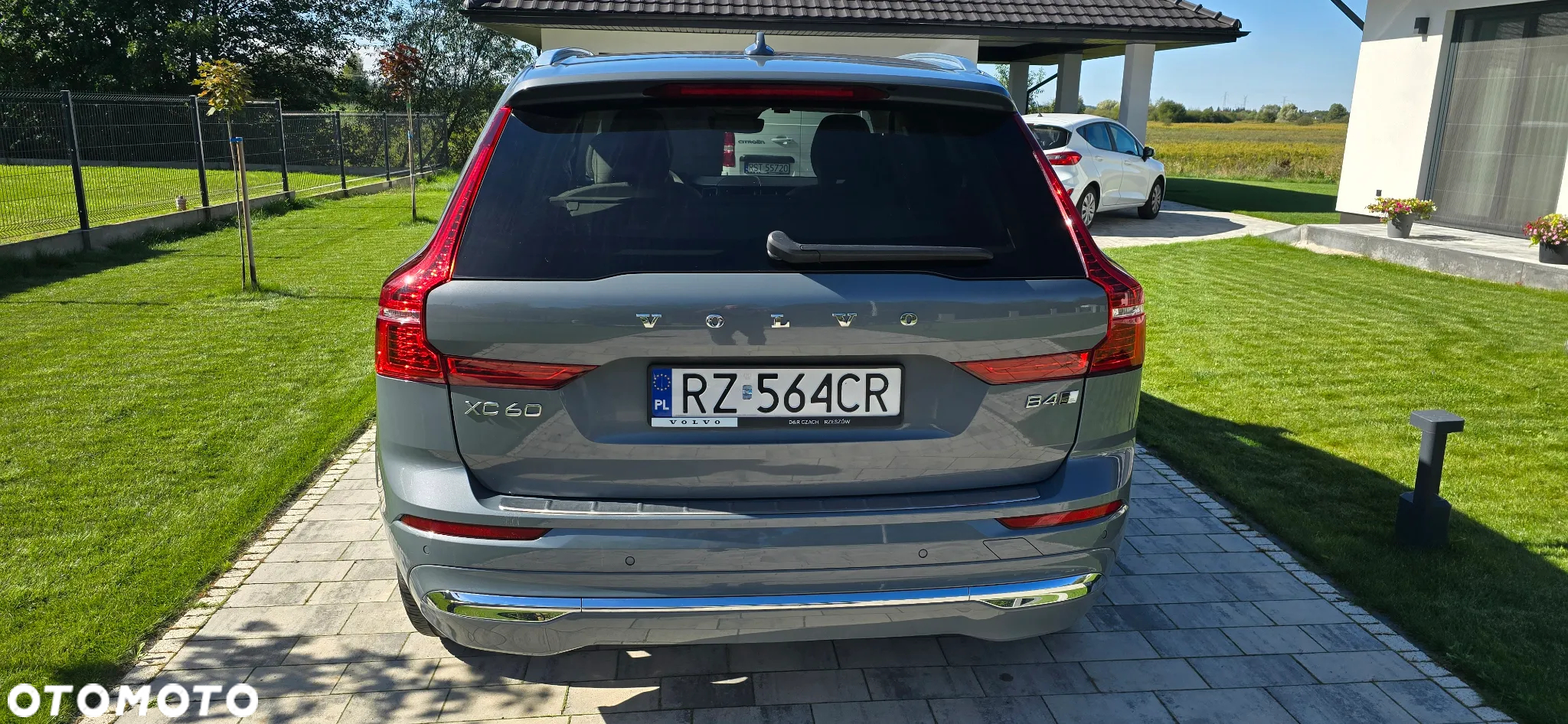 Volvo XC 60 B4 D AWD Inscription - 4