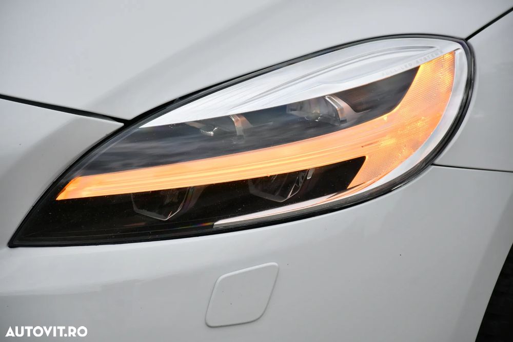 Volvo V40 D2 Summum - 17
