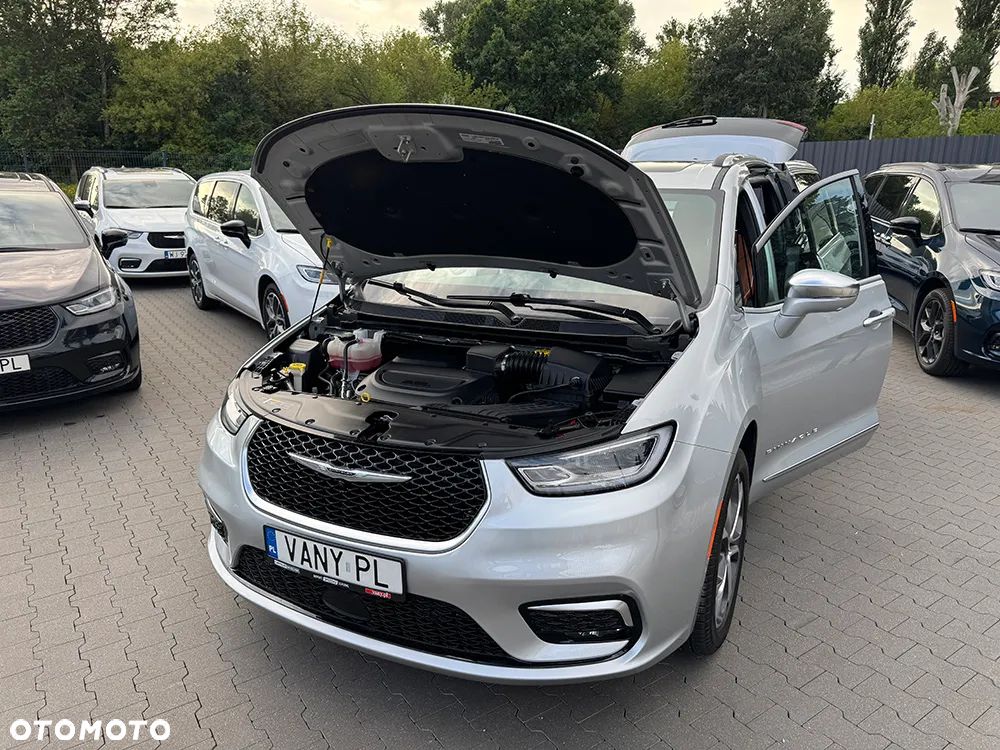 Chrysler Pacifica - 7
